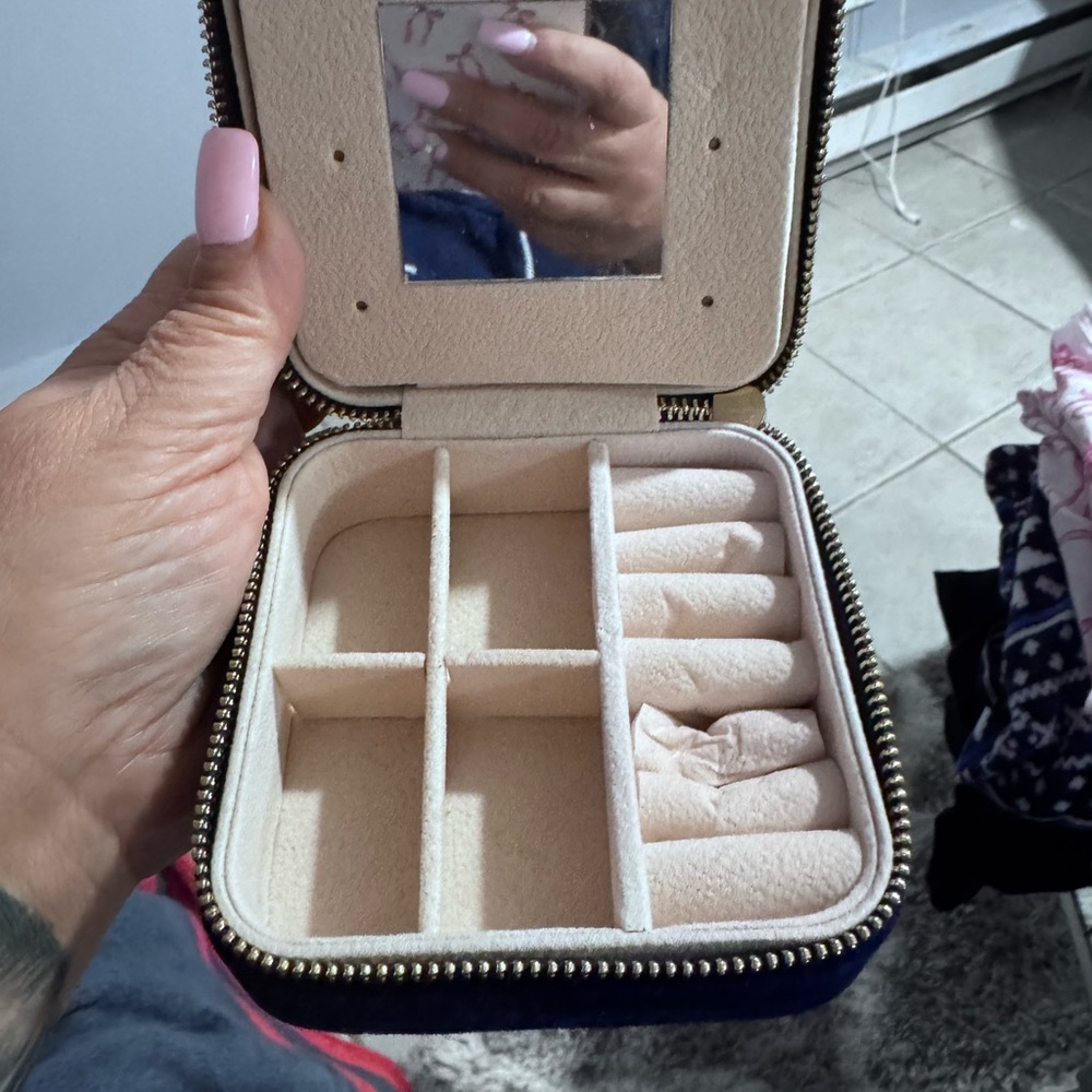 JEWELRY TRAVEL L HOLDER NAVY BLUE VELVET
